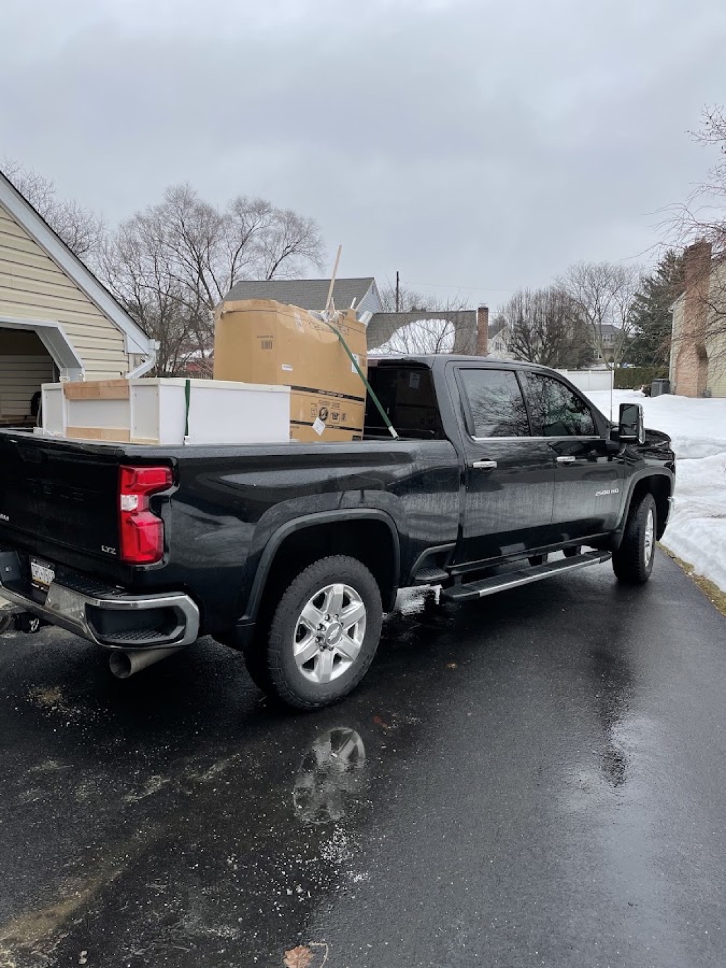 Photo from 2EZ Hauling and Junk Removal LLC's Google Business Profile
